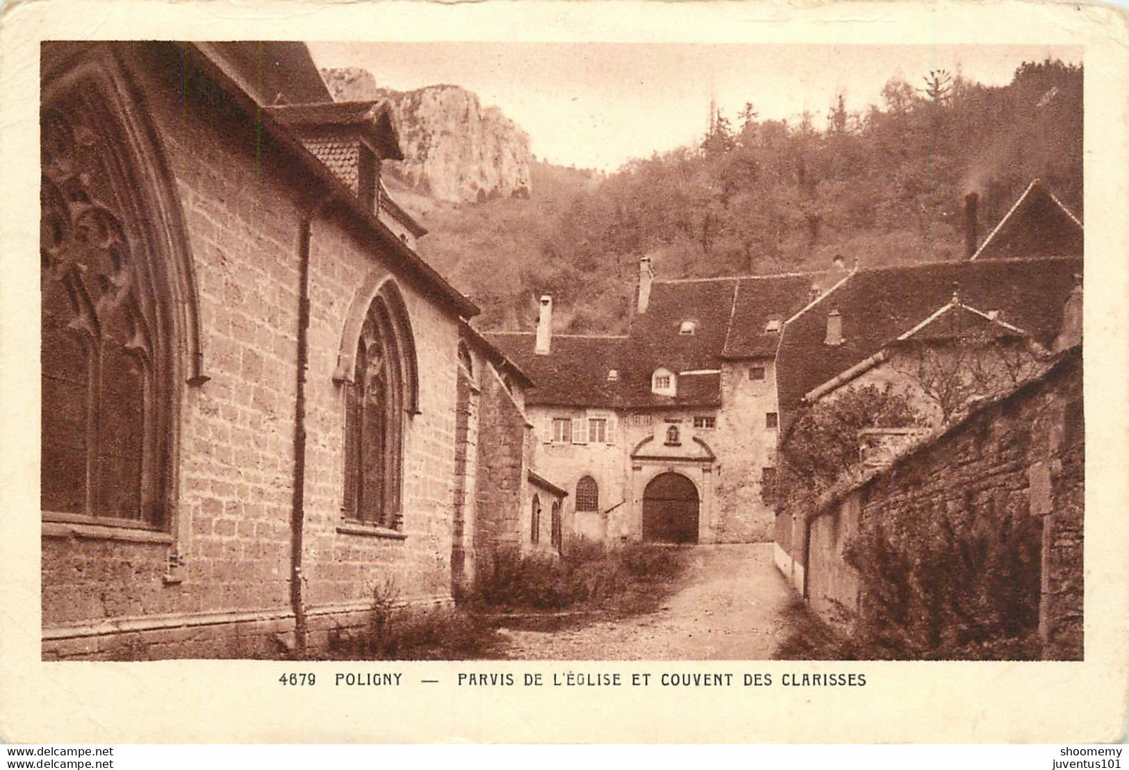 CPA Poligny-Parvis De L'église Et Couvent Des Clarisses-état Voir Scan     L2099 - Poligny