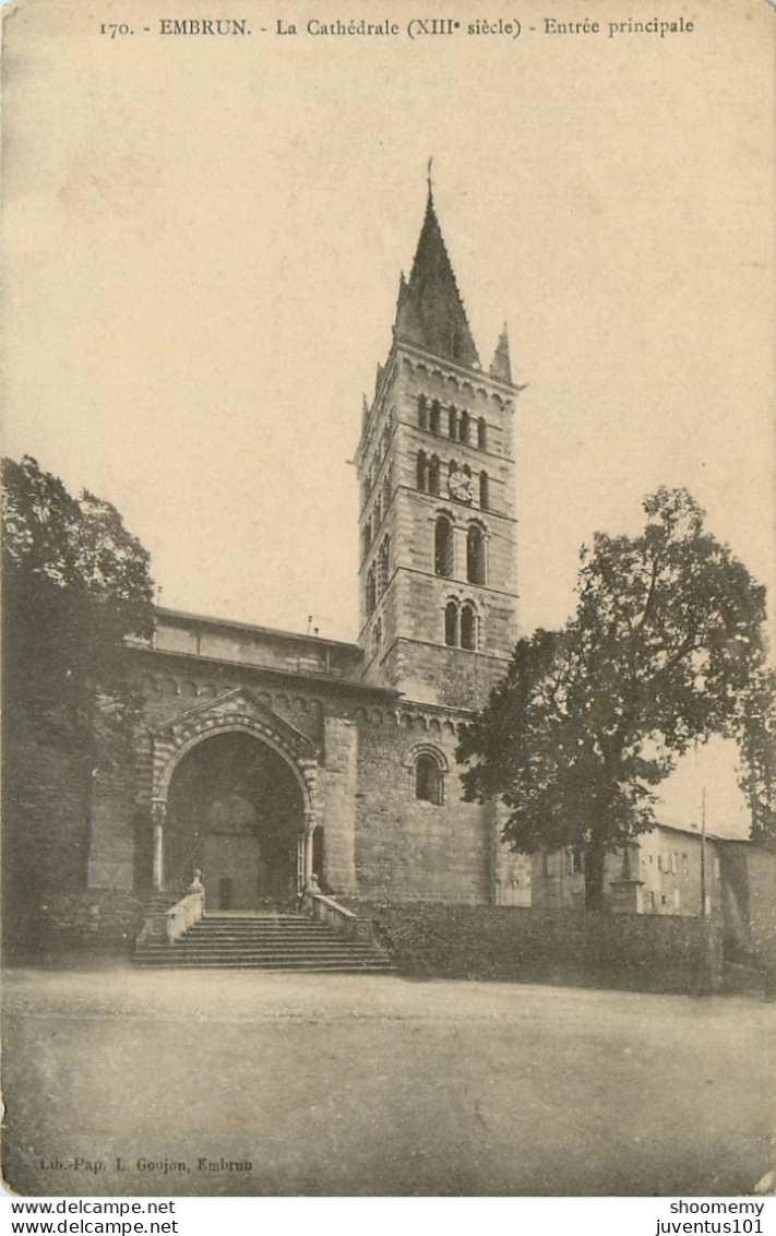 CPA Embrun-Cathédrale-Entrée Principale-170      L2212 - Embrun