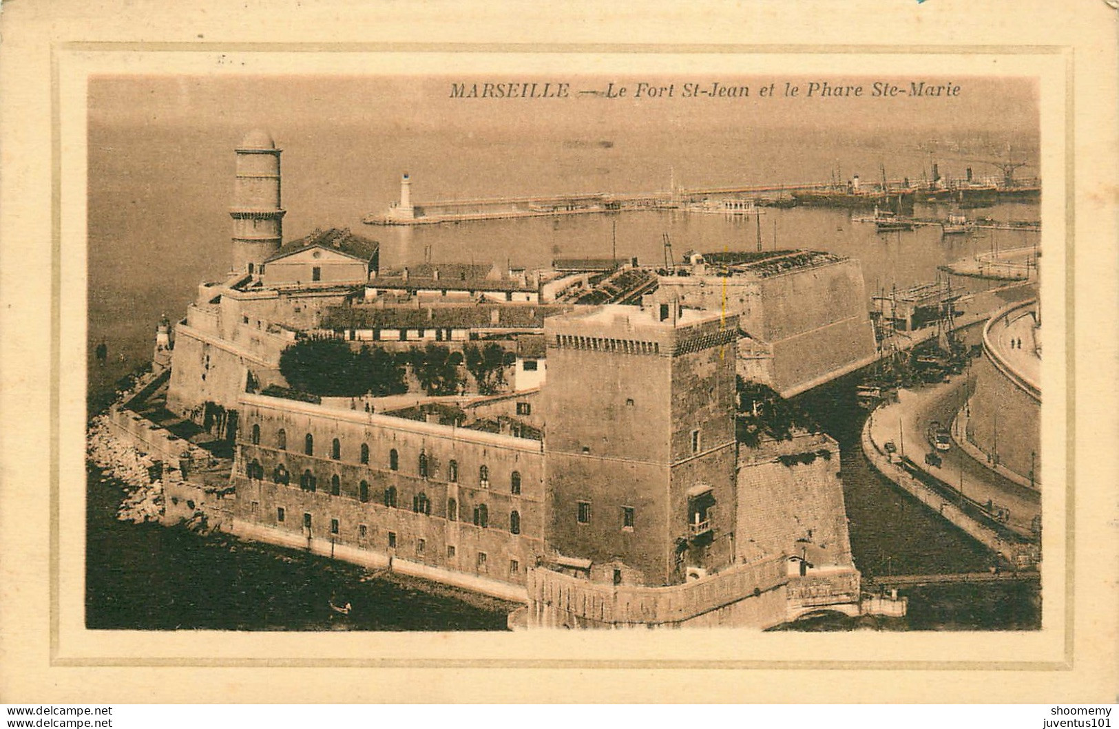 CPA Marseille-Le Fort Saint Jean Et Le Phare Ste Marie-Timbre    L2312 - Old Port, Saint Victor, Le Panier