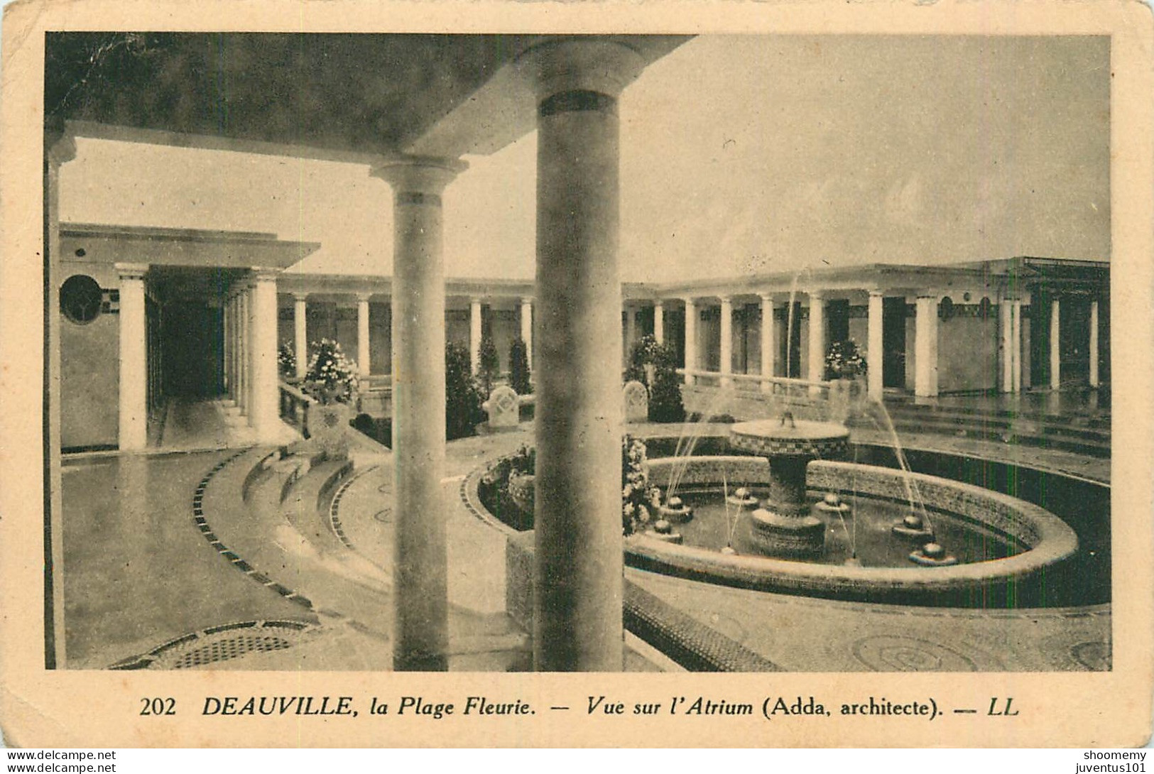 CPA Deauville,la Plage Fleurie-Vue Sur L'Atrium-202    L2278 - Deauville