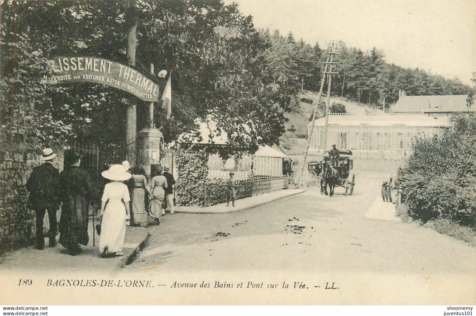 CPA Bagnoles De L'Orne-Avenue Des Bains Et Pont Sur La Vée      L2320 - Bagnoles De L'Orne