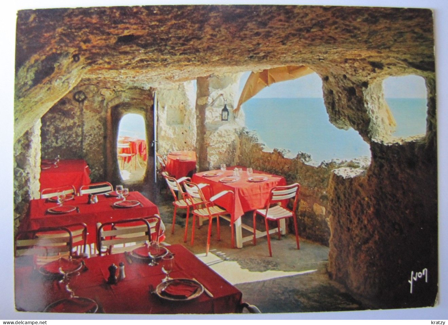 FRANCE - CHARENTE MARITIME - MESCHERS - Restaurant "Les Grottes De Matata" - Meschers