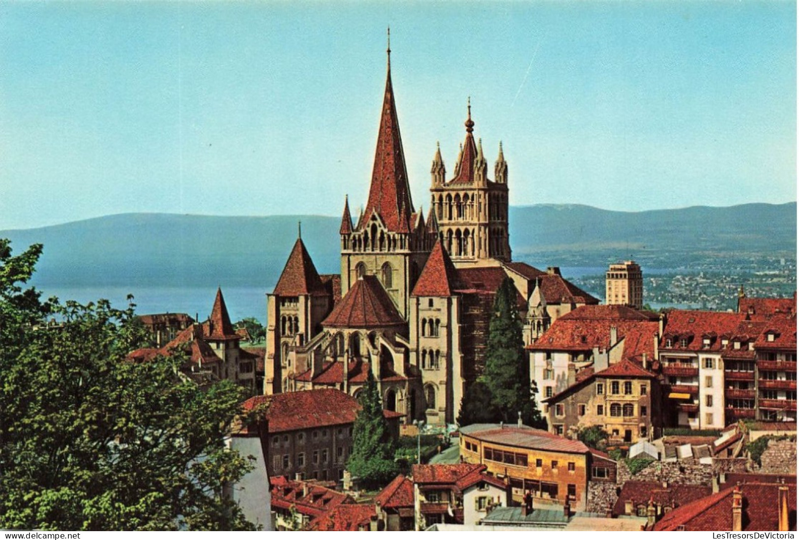 SUISSE - Lausanne - Vue Sur La Cathédrale - Vue D'ensemble - Carte Postale - Lausanne