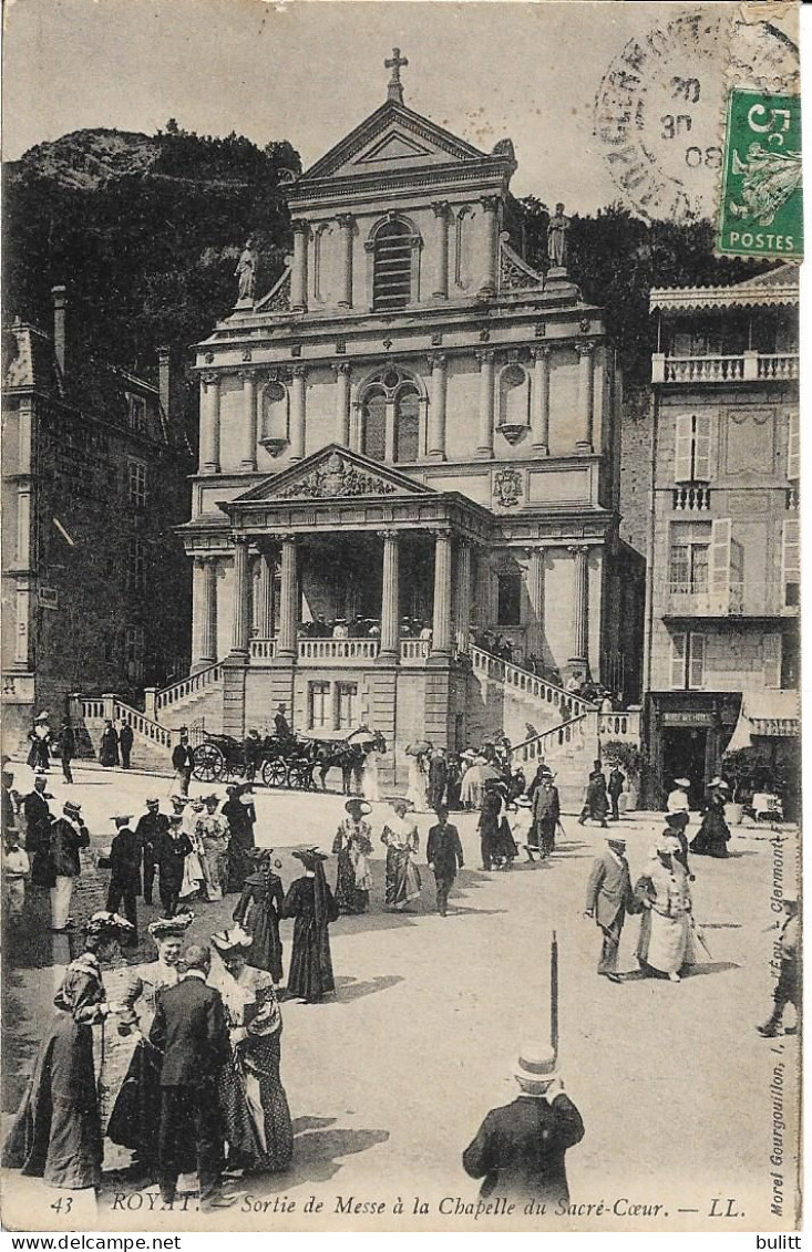 ROYAT - Sortie De Messe à La Chapelle Du Sacré Coeur - Royat