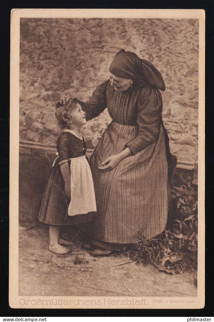 Großmütterchens Herzblatt, Photo Alte Frau Mädchen Zärtliche Geste, 27.8.1918 - Moederdag