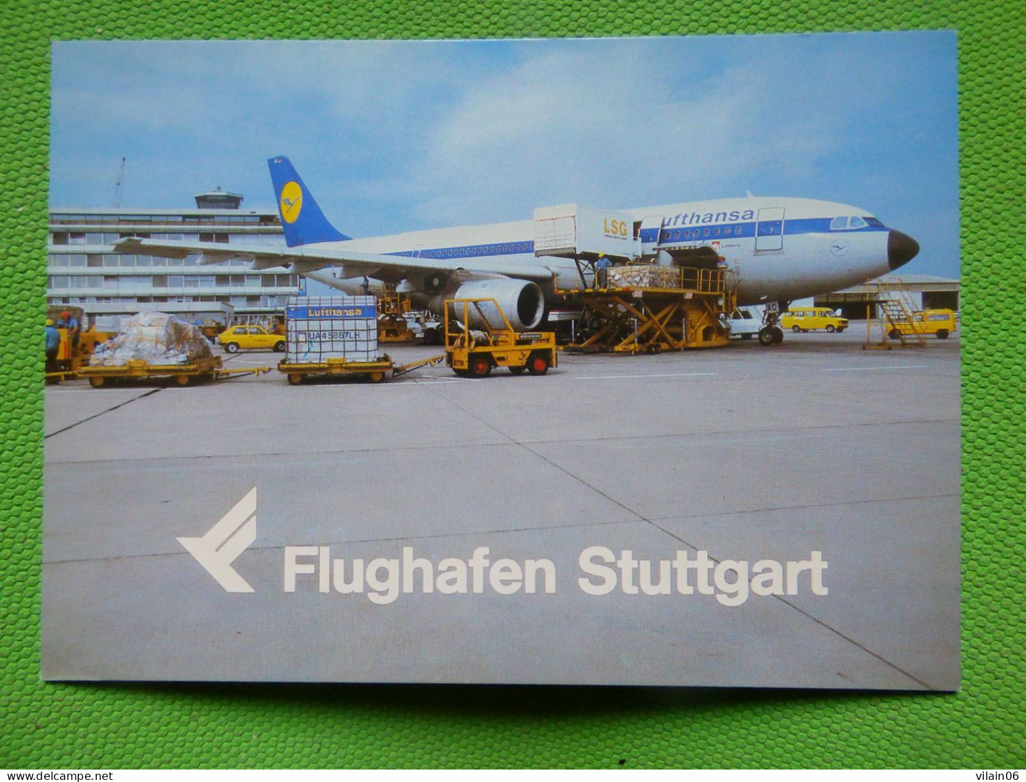 AEROPORT / AIRPORT / FLUGHAFEN     /   STUTTGART - Aerodrome