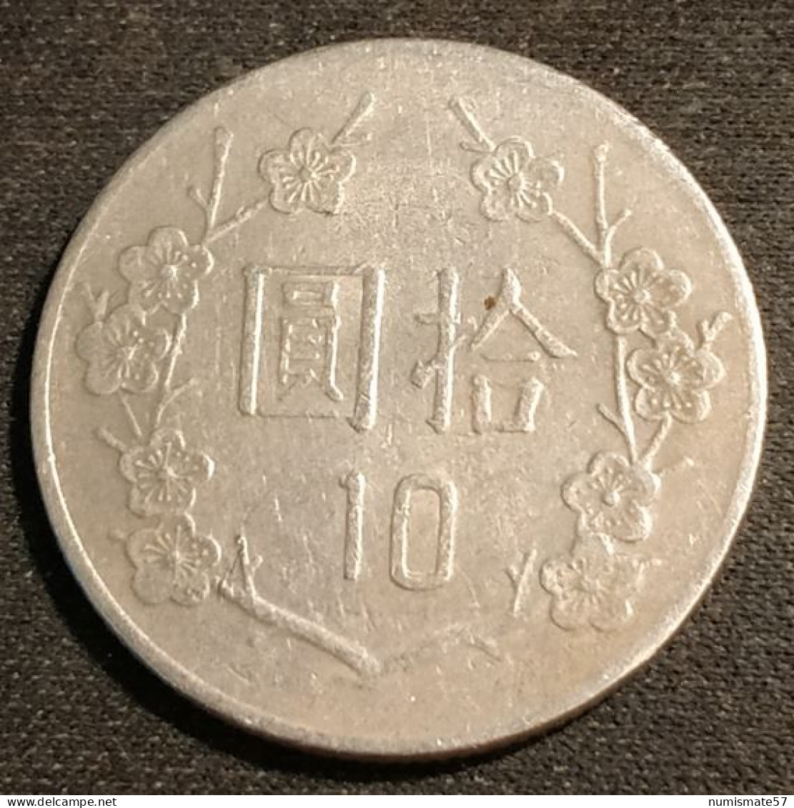 CHINE - CHINA - TAIWAN - 10 YUAN ( DOLLAR ) 1983 - KM 553 -  Chiang Kai-Shek - Taiwan