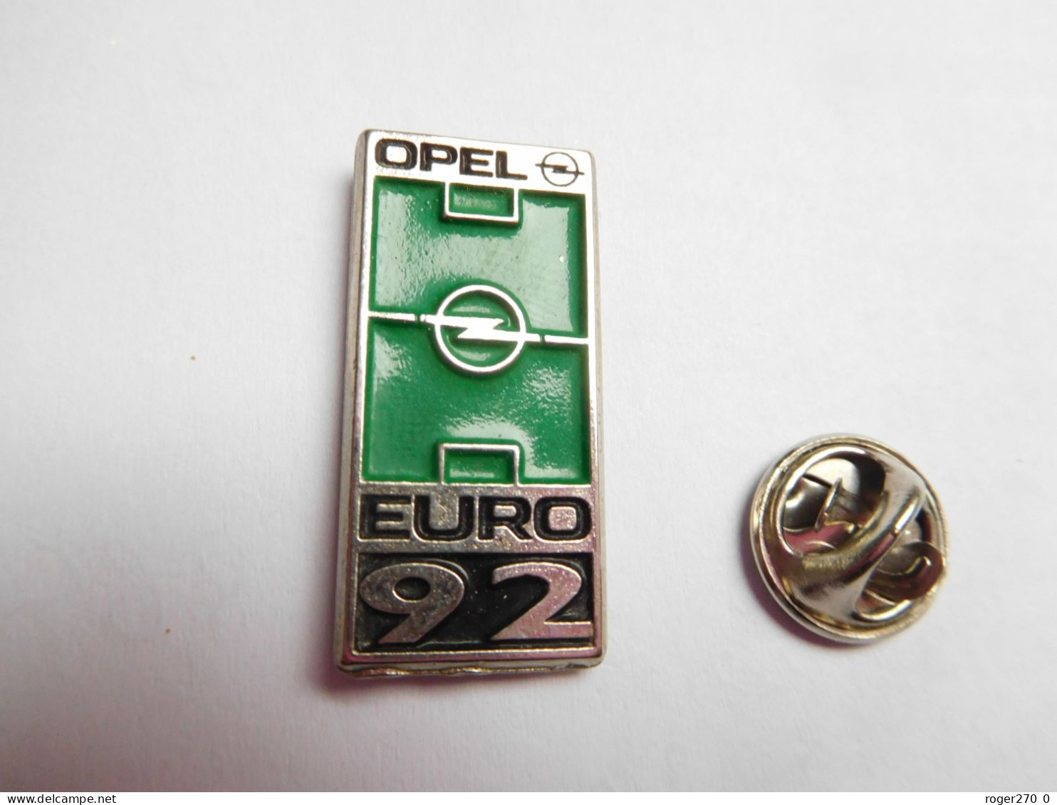 Beau Pin's , Auto Opel , EURO 92 De Football , Non Signé - Opel