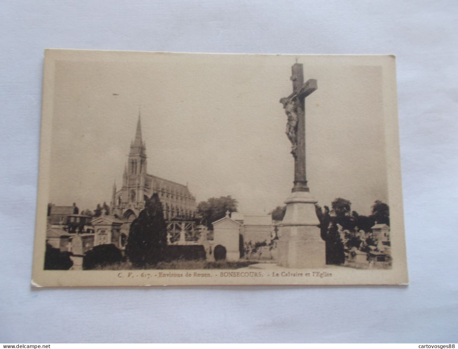 ENVIRONS DE ROUEN  BONSECOURS ( 76 Seine Maritime ) LE CALVAIRE ET L EGLISE - Bonsecours