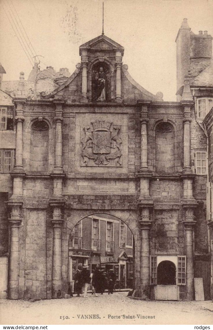 56 , Cpa  VANNES , 150 , Porte Saint Vincent (14971.V24) - Vannes