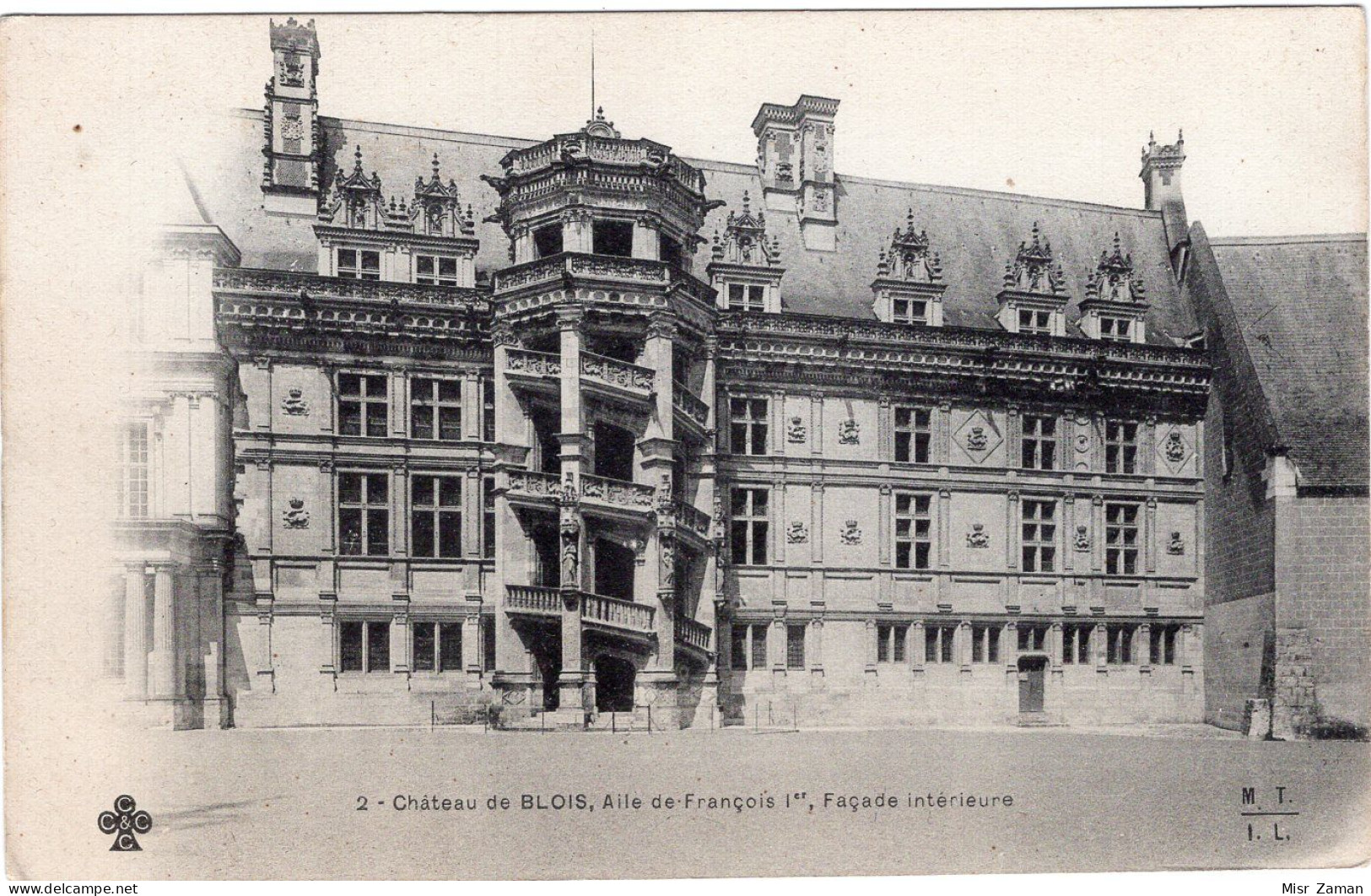 In 6 Languages Read A Story: Le Château De Blois, Aile De François Ier, Façade Sur La Cour. - Blois