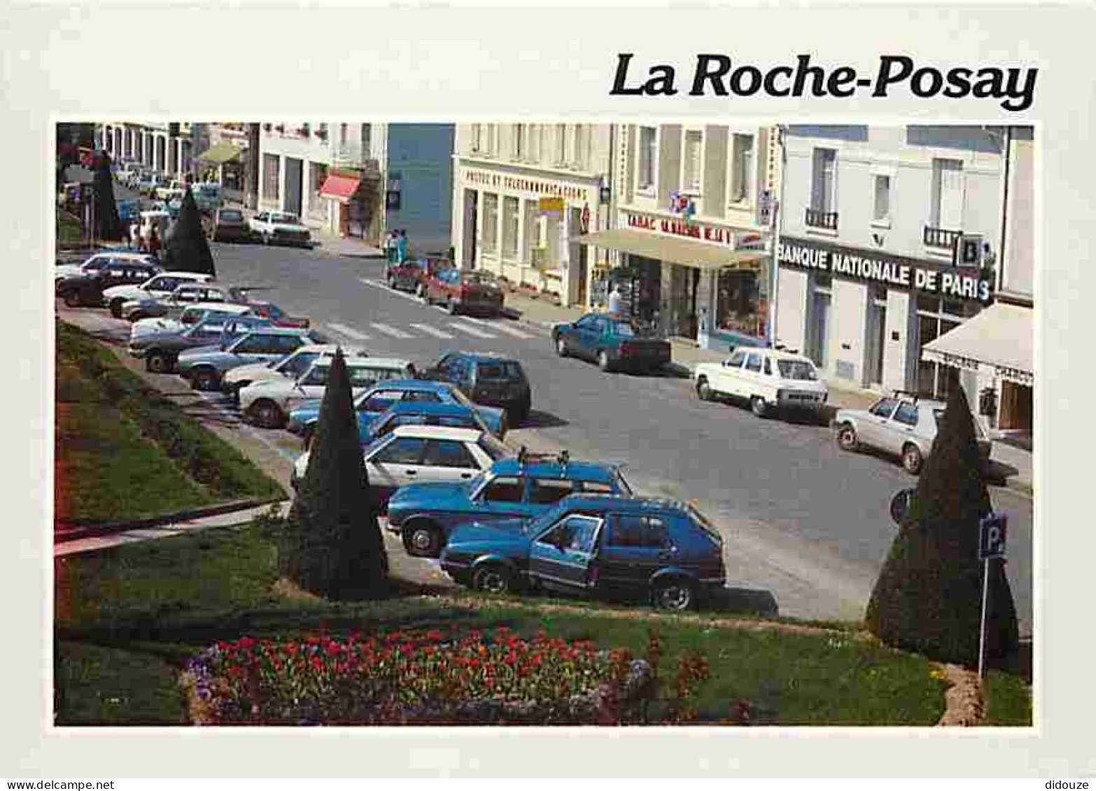 Automobiles - La Roche Posay - Le Boulevard Victor Hugo - CPM - Voir Scans Recto-Verso - Passenger Cars