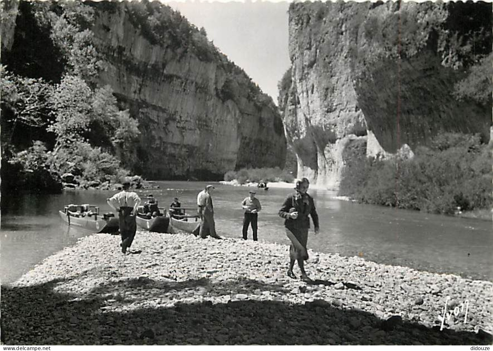 48 - Les Gorges Du Tarn - Environs De La Malène - Les Détroits - Animée - Mention Photographie Véritable - Carte Dentelé - Gorges Du Tarn