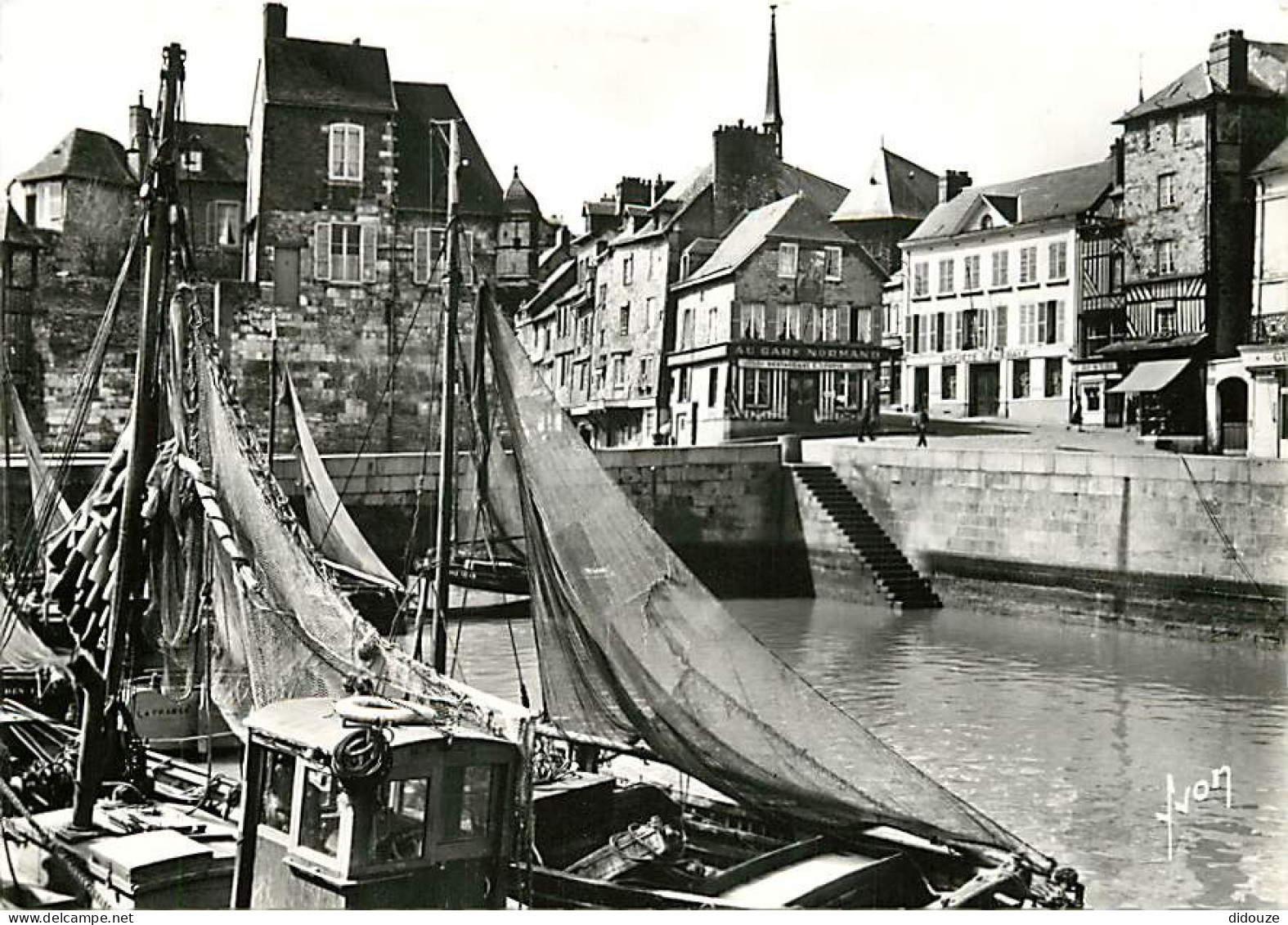 14 - Honfleur - Un Des Aspects Pittoresques Du Port - Bateaux - Mention Photographie Véritable - CPSM Grand Format - Car - Honfleur