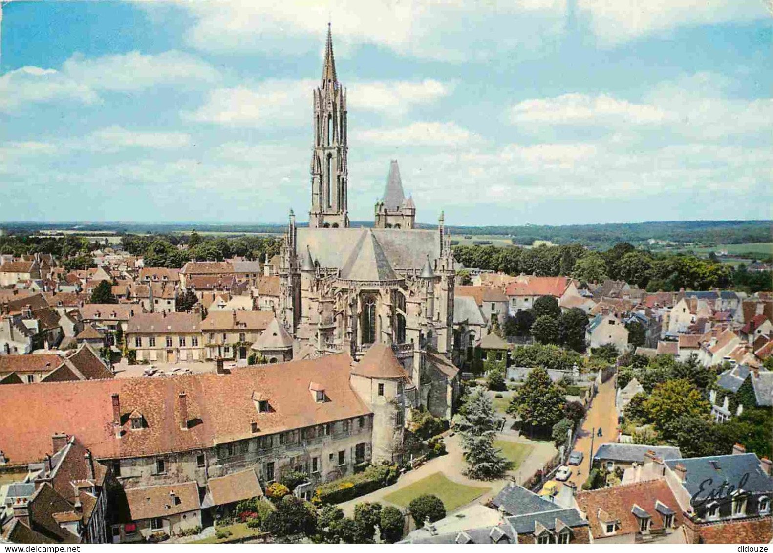 60 - Senlis - Cathédrale Notre Dame - Chevet - CPM - Voir Scans Recto-Verso - Senlis