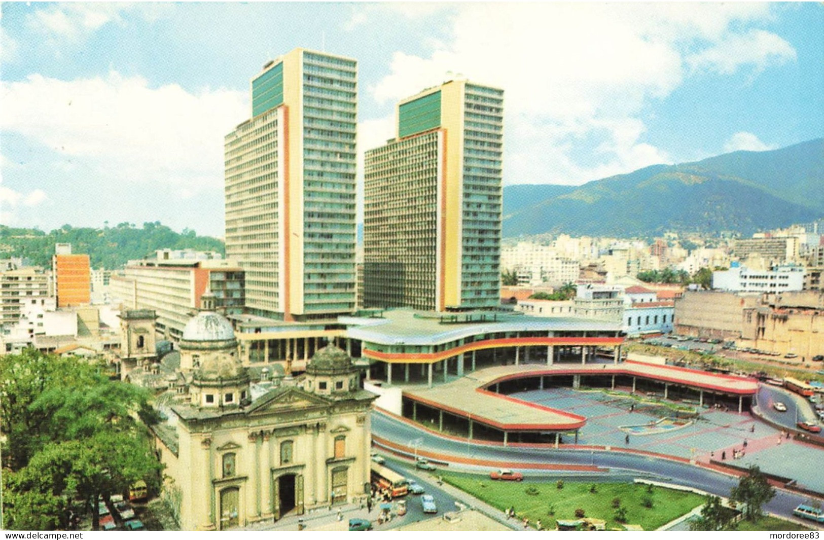 VENEZUELA / TARJETA POSTAL / CARACAS / Centro Simon Bolivar - Venezuela