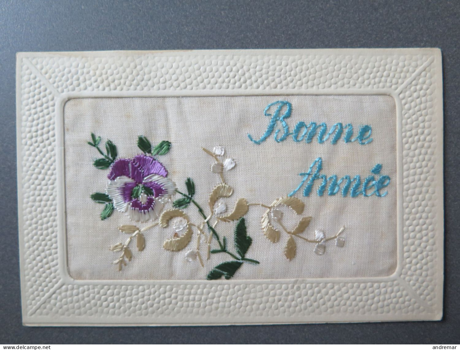 BONNE ANNÉE - GLÜCKLICHES NEUJAHR - HAPPY NEW YEAR - Embroidered