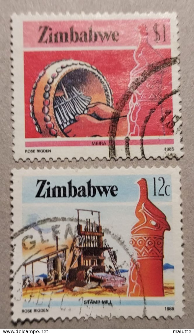 Zimbabwe 2 Timbres Artisanat Oblitérés - Zimbabwe (1980-...)