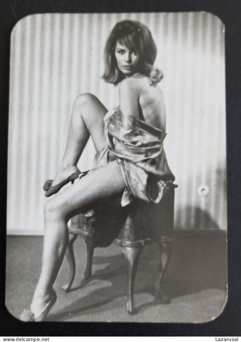 #16   Woman Femme -  Small Pocket Calendar Pin Up - Year 1967 - Tamaño Pequeño : 1961-70