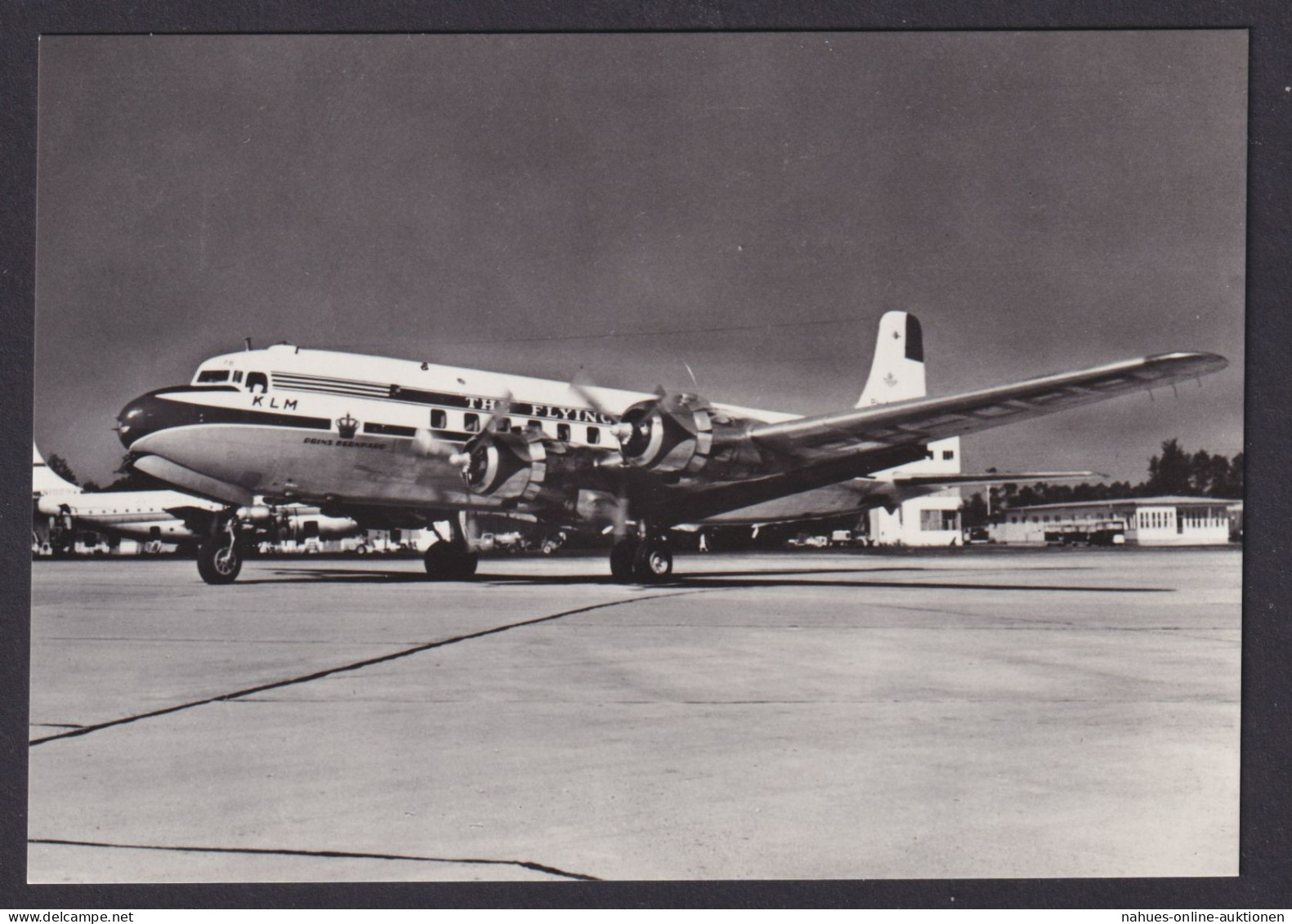 Flugpost Airmail Ansichtskarte KLM Flugzeug Douglas DC 6B Niederlande - Dirigibili