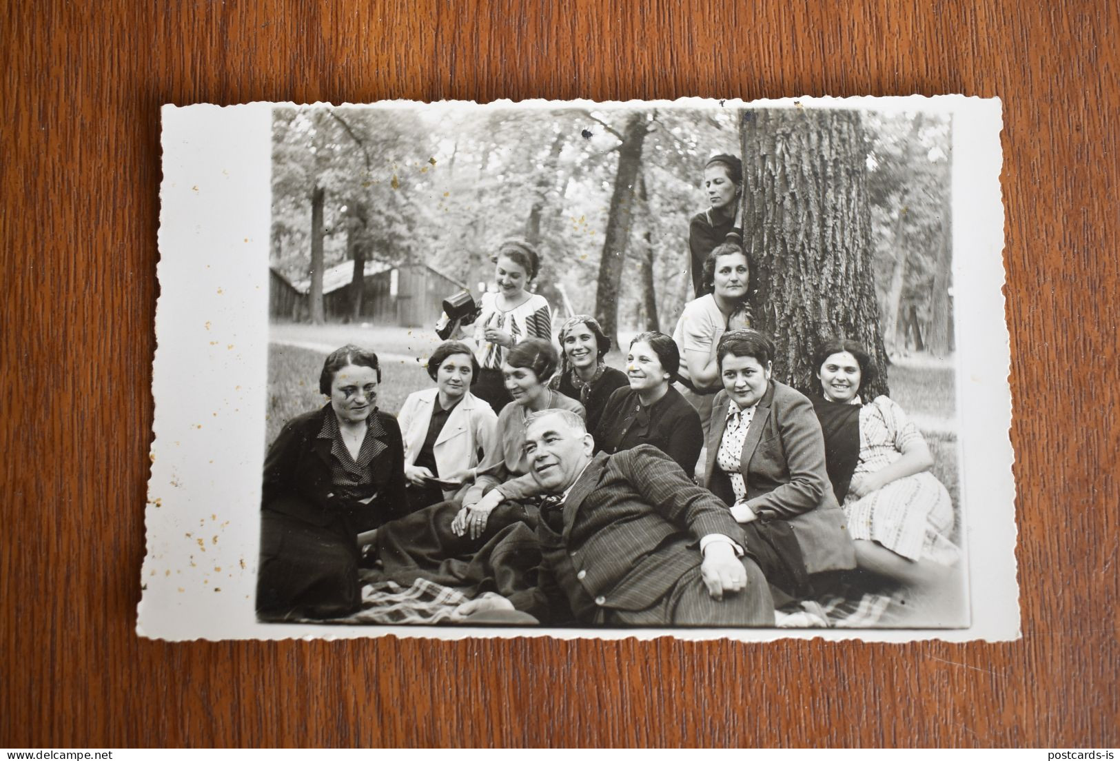 F2053 Photo Romania Family On Picnic - Fotografia