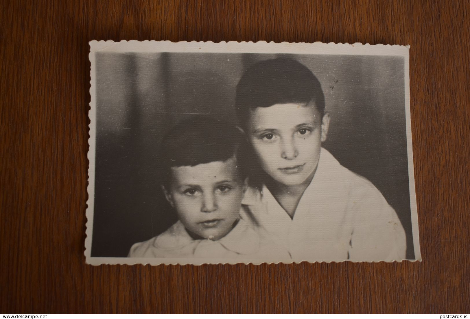 F2057 Photo Romania Two Brothers - Photographs