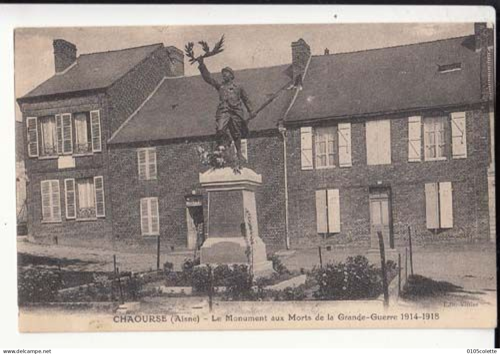 Carte France 02 - Chaourse Le Monument Aux Morts De La Grande Guerre 1914 1918 -  PRIX FIXE - ( Cd074) - Autres & Non Classés