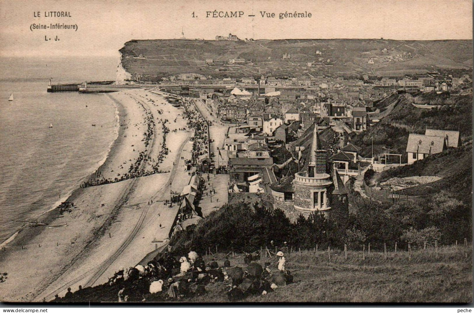 N°2272 W -cpa Fécamp -vue Générale- - Fécamp