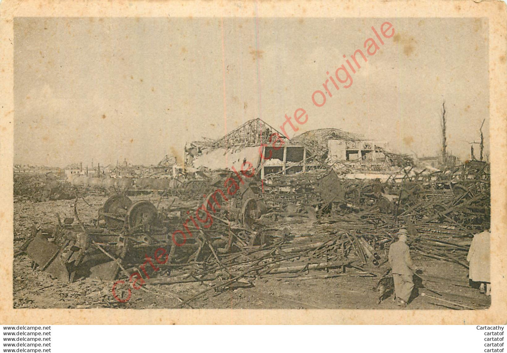 71.  CHALON SUR SAONE . Ce Qui Reste Des Entrepots Du Casino Après L'explosion Du 25 Aout 1944 . - Chalon Sur Saone