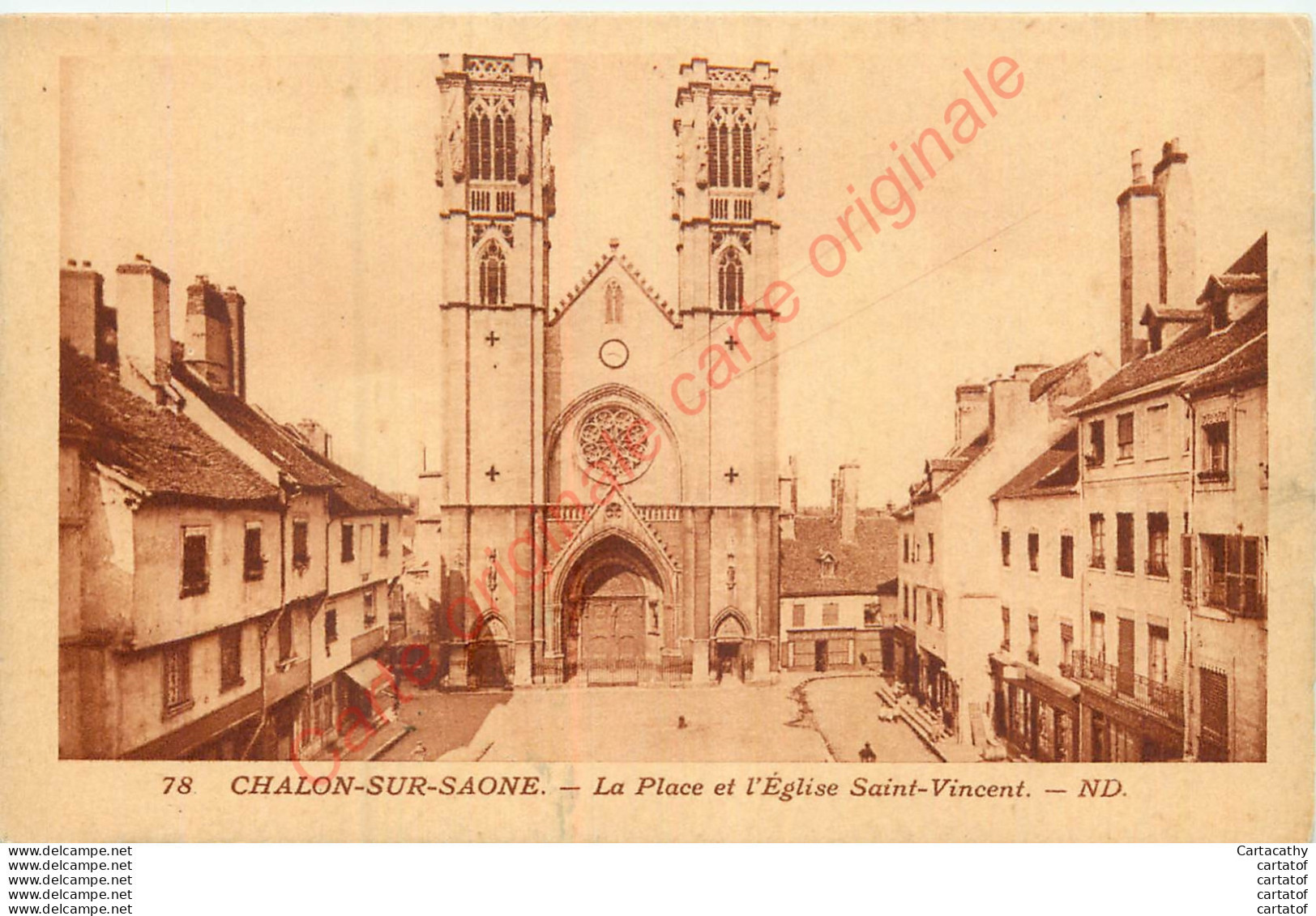 71.  CHALON SUR SAONE .   La Place Et L'Eglise St-Vincent . - Chalon Sur Saone