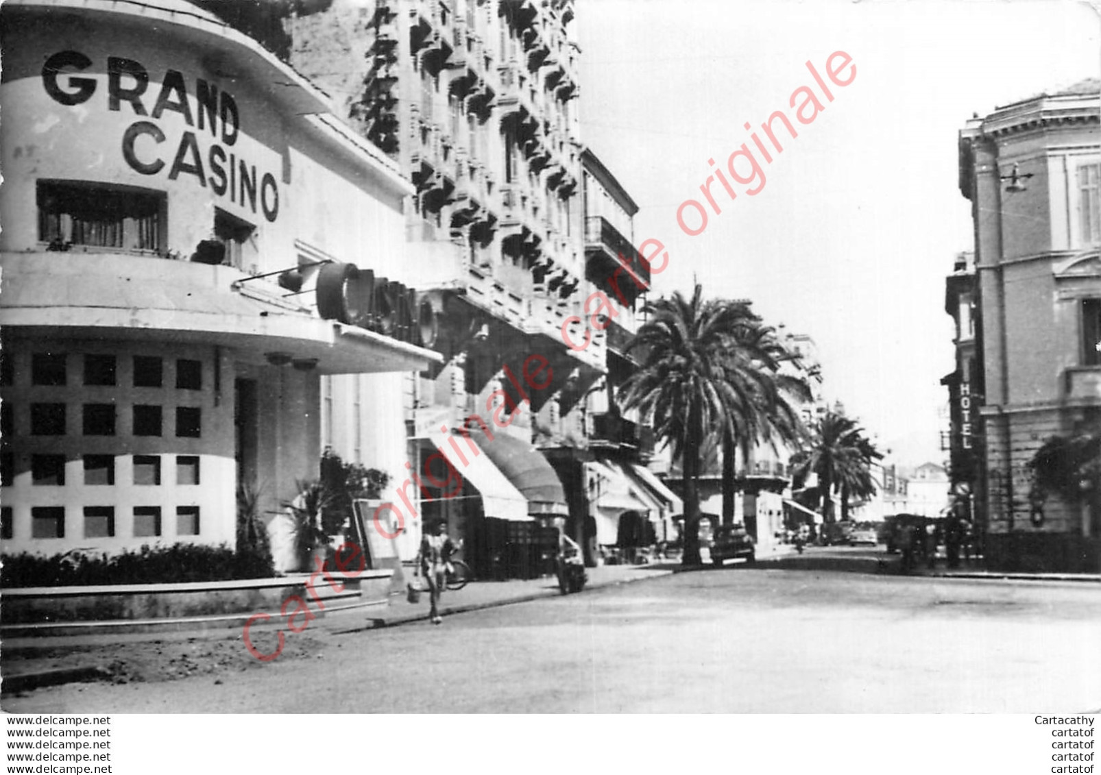 83.  SAINT RAPHAEL .  Le Casino Et L'Avenue Félix Martin . - Saint-Raphaël