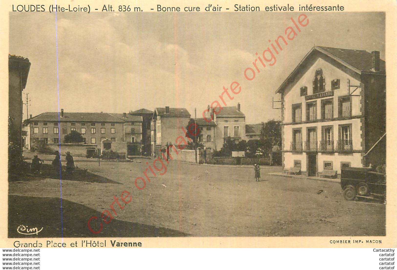 43.  LOUDES .  Grande Place Et Hôtel Varenne . - Loudes