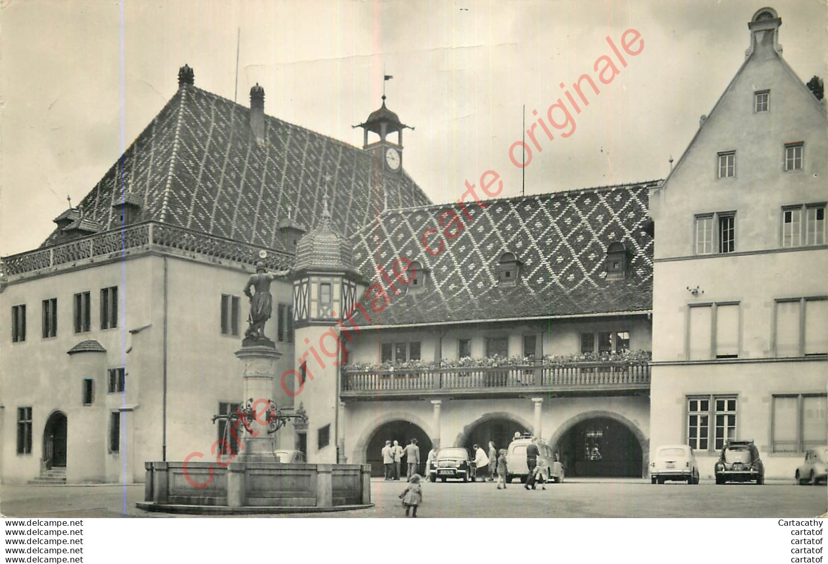 68.  COLMAR . Place De L'ancienne Douane . - Colmar