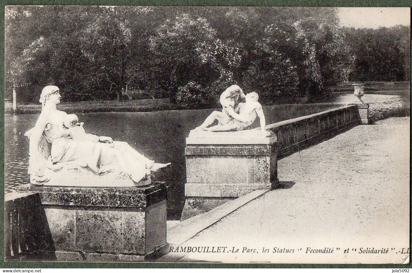 78 / RAMBOUILLET - Les Statues Fécondité Et Solidarité - Rambouillet