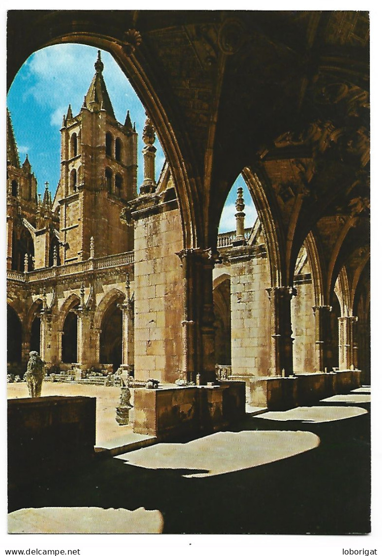CATEDRAL, TORRE DESDE EL CLAUSTRO / CATHEDRAL, TOWER FROM THE CLOISTER.- LEON.- ( ESPAÑA ). - León