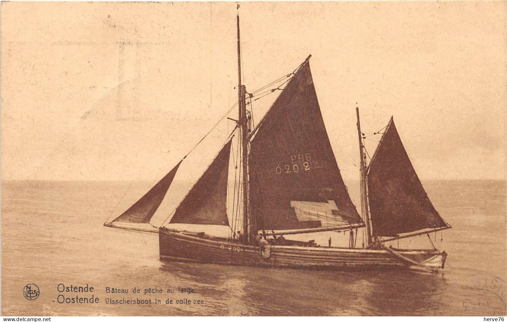 BELGIQUE - OSTENDE - Oostende - Bateau De Pêche Au Large - Oostende