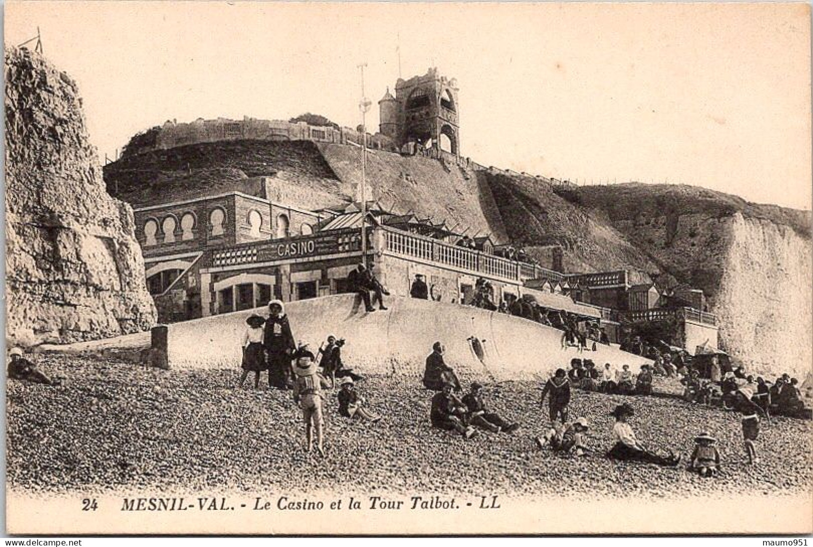 76 MESNIL VAL - Le Casino Et La Tour Talbot - Mesnil-Val