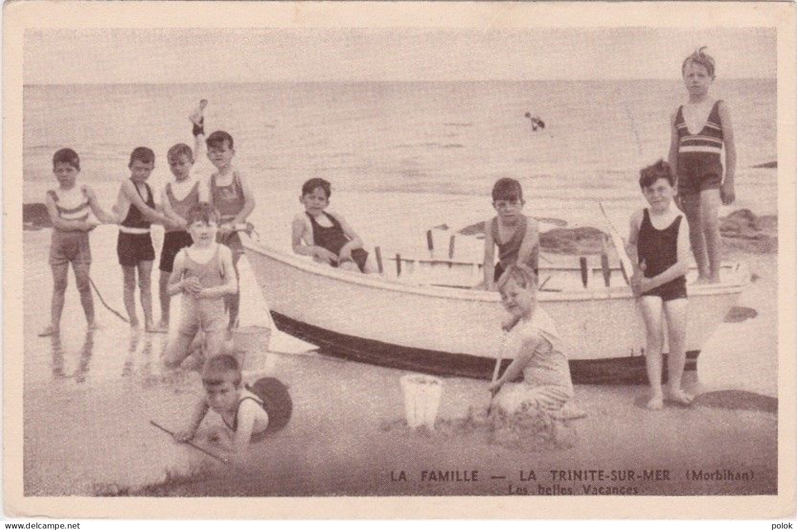 Rarissime Cpa La TRINITE Sur MER – La Famille – Les Belles Vacances - La Trinite Sur Mer