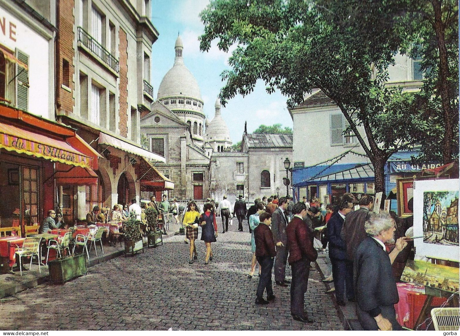 *CPM  - 75 - PARIS - Place Du Tertre Et Le Sacré Coeur - Très Animée - Squares