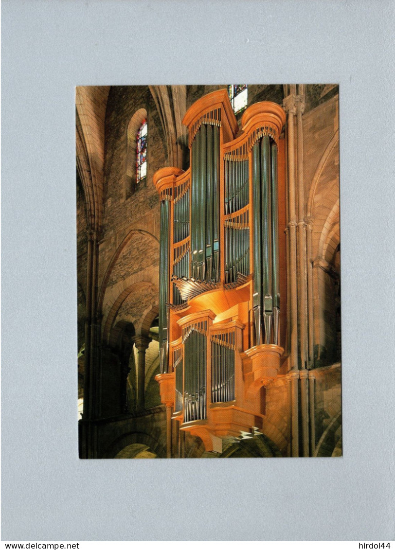 Reims (51) : Basilique Saint Remi - Orgue - Reims