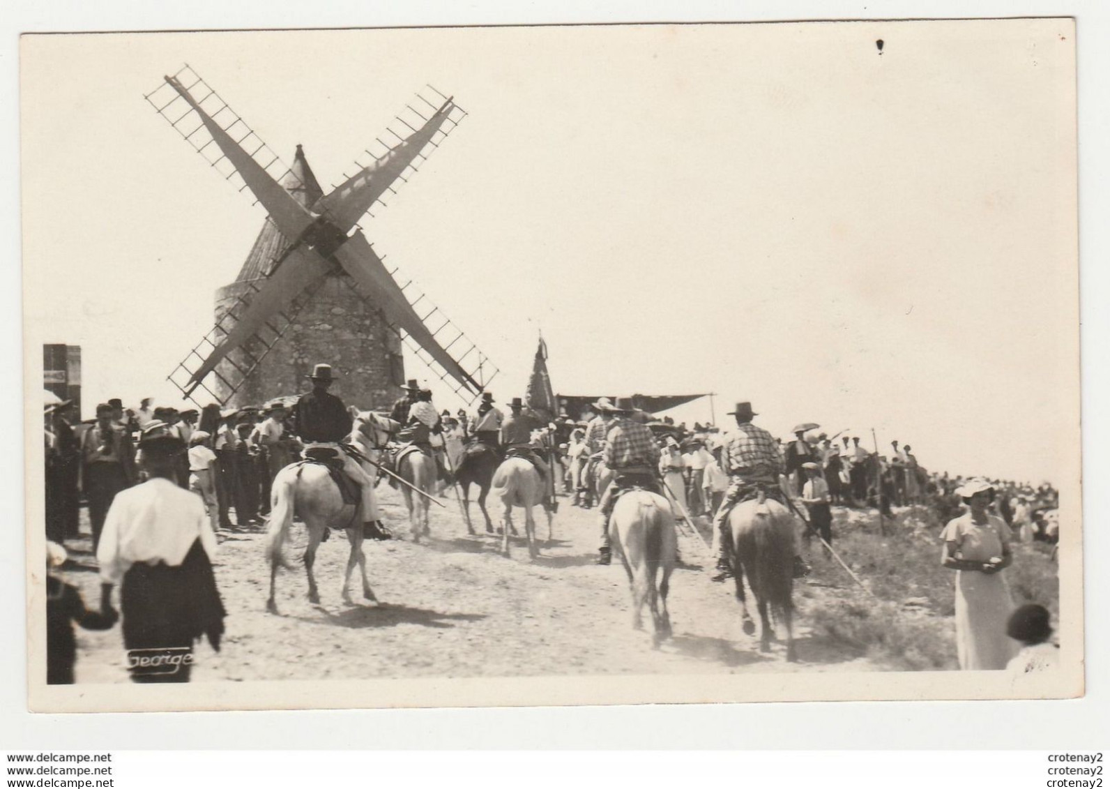 13 FONTVIEILLE Le Moulin à Vent De Daudet Gardians Chevaux VOIR Au DOS Tampon Musée Alphonse Daudet - Fontvieille