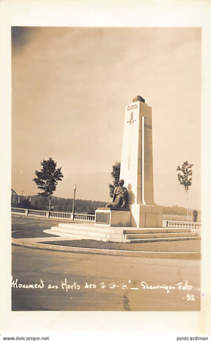 Canada - SHAWINIGAN (QC) Monument Aux Morts Des Deux Guerres - CARTE PHOTO - Ed.inconnu  - Andere & Zonder Classificatie
