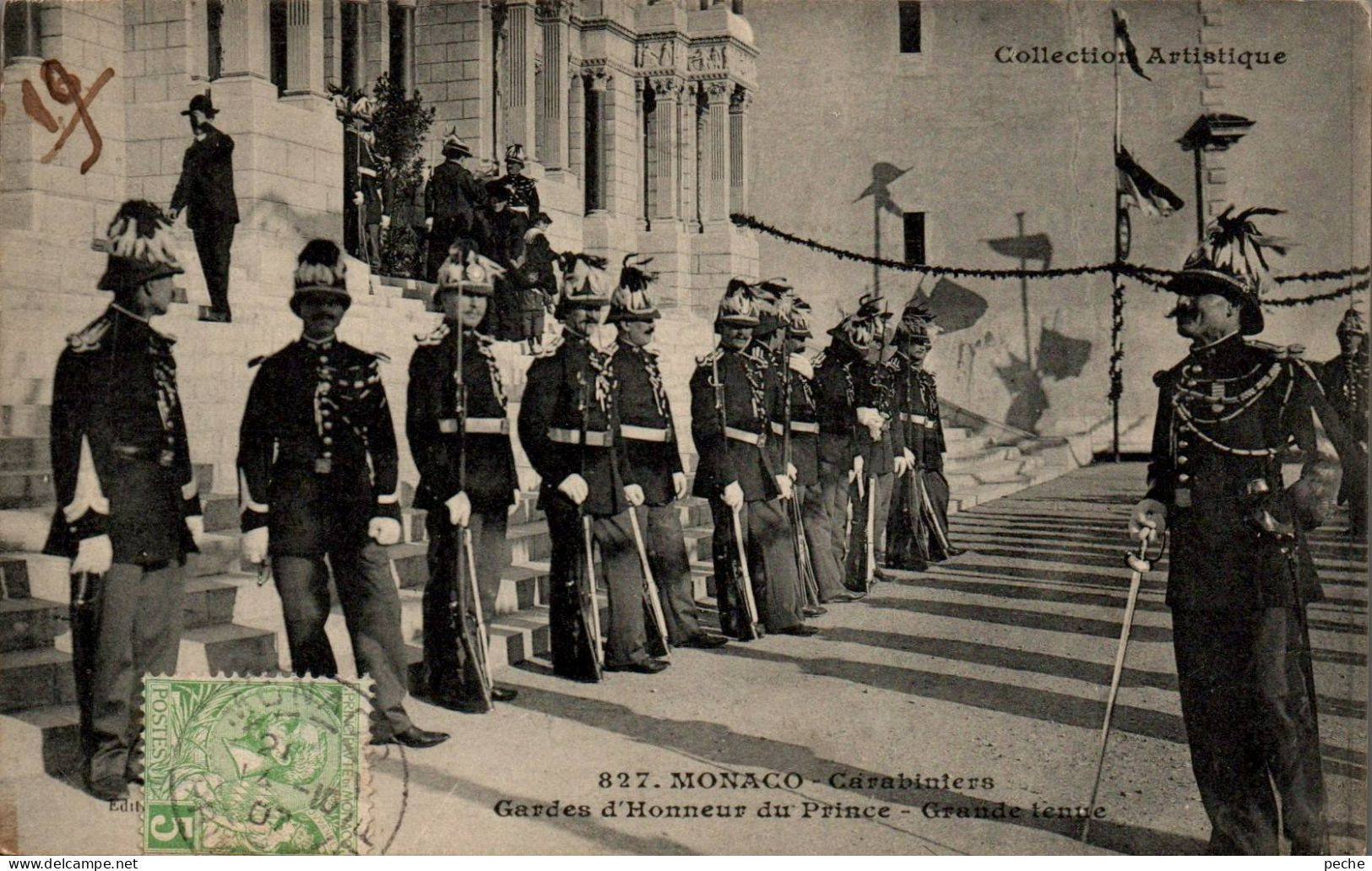 N°2324 W -cpa Monaco -carabiniers- Gardes D'honneur- - Fürstenpalast