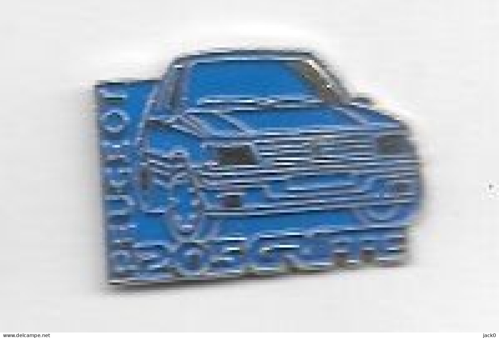Pin's  Bleu  Automobiles  PEUGEOT  205  GRIFFE - Peugeot