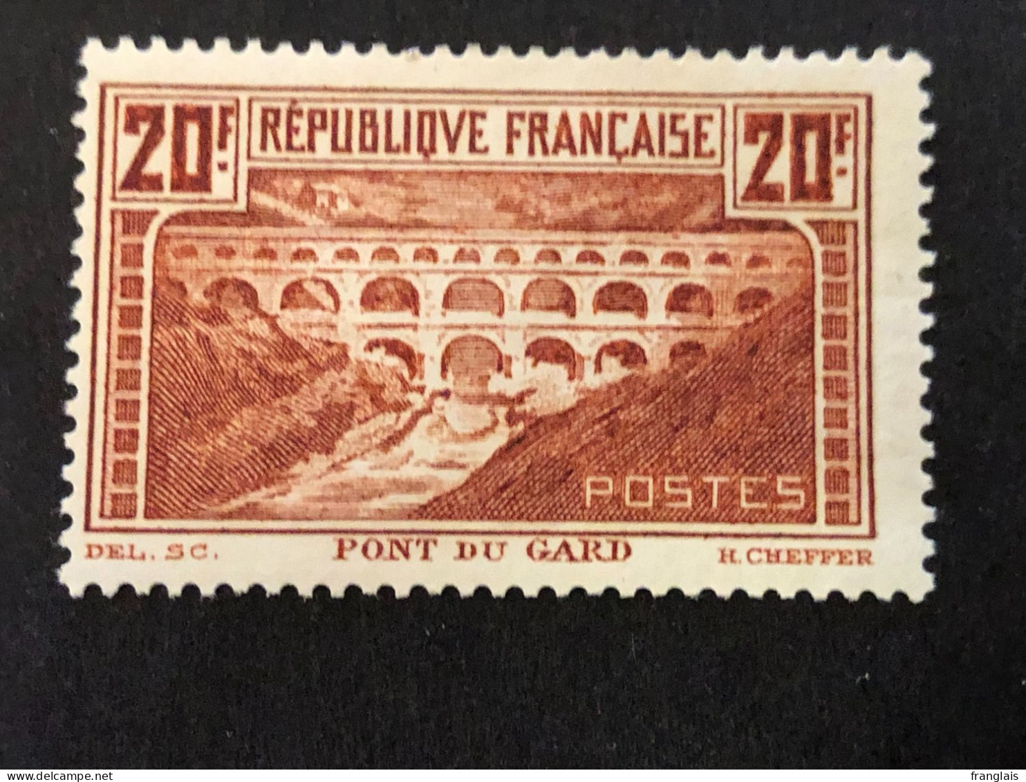 FRANCE Timbre 262 Le Pont Du Gard, 20f Chaudron, Neuf Avec Charnière, Cote 325€ - Neufs