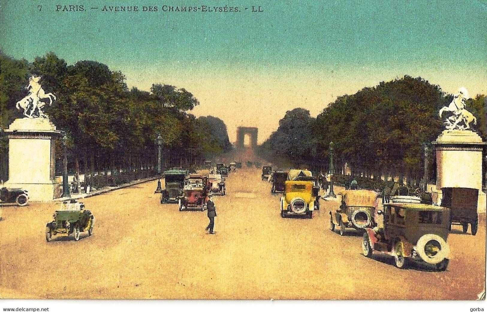 *CPA - 75 PARIS  Avenue Des Champs Elysées - Animée, Tacots - Colorisée - Autres & Non Classés