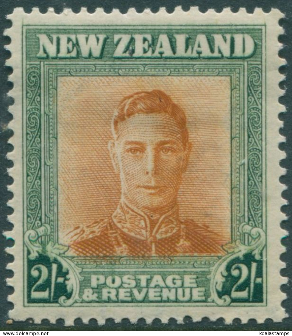 New Zealand 1947 SG688 2/- Brown-orange And Green KGVI MLH - Sonstige & Ohne Zuordnung