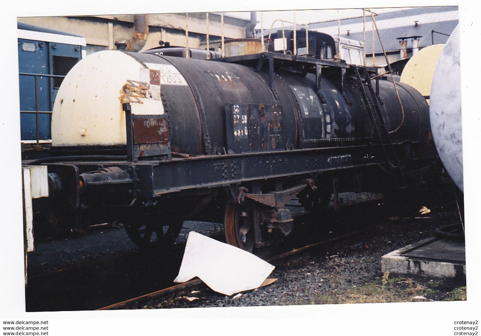 PHOTO Originale TRAINS Wagon Citerne Essence SUPER SNCF 33 1203 Du Service M Non Datée - Treinen