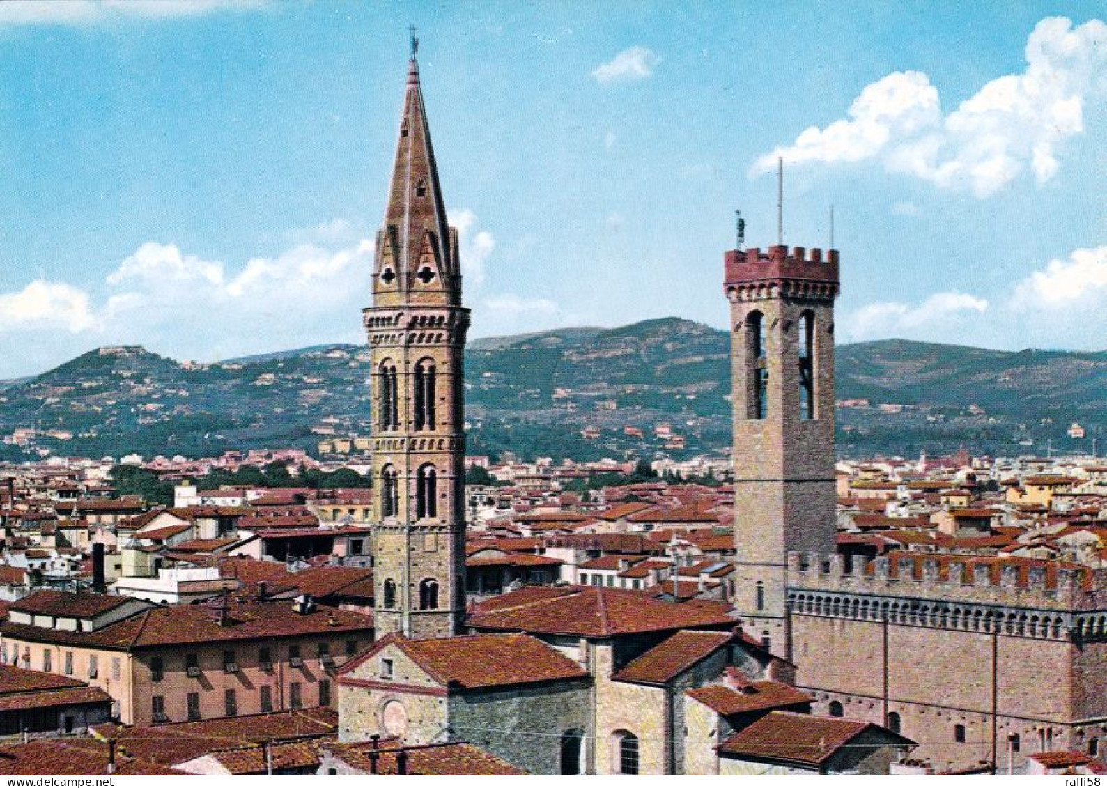 1 AK Italien * Florenz Mit Dem Sechseckigen Glockenturm Der Abteikirche Und Dem Turm Des Palazzo Del Bargello * - Firenze (Florence)