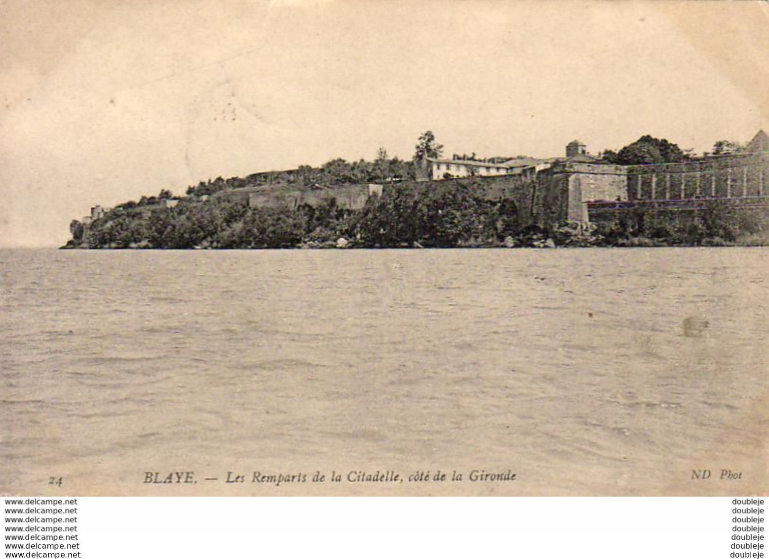 D33  BLAYE Les Remparts De La Citadelle Côté De La Gironde - Blaye